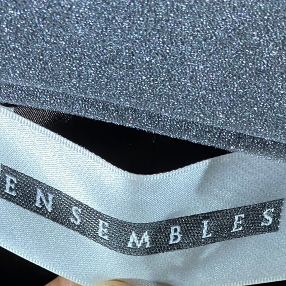 Jacket - Ensembles - Picture 6 of 6